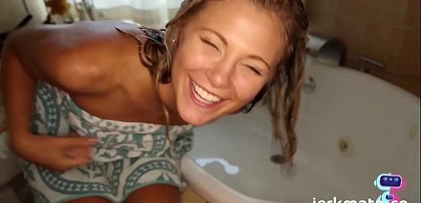  Beautiful Blonde Babe Masturbates In Her Bath On Jerkmate